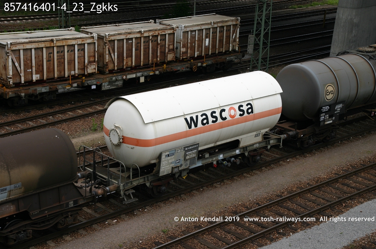 857416401-4_23_Zgkks.jpg